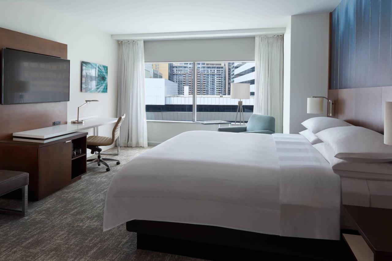 Toronto Marriott City Centre Hotel Exterior foto